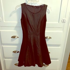 Short sleeveless black dress